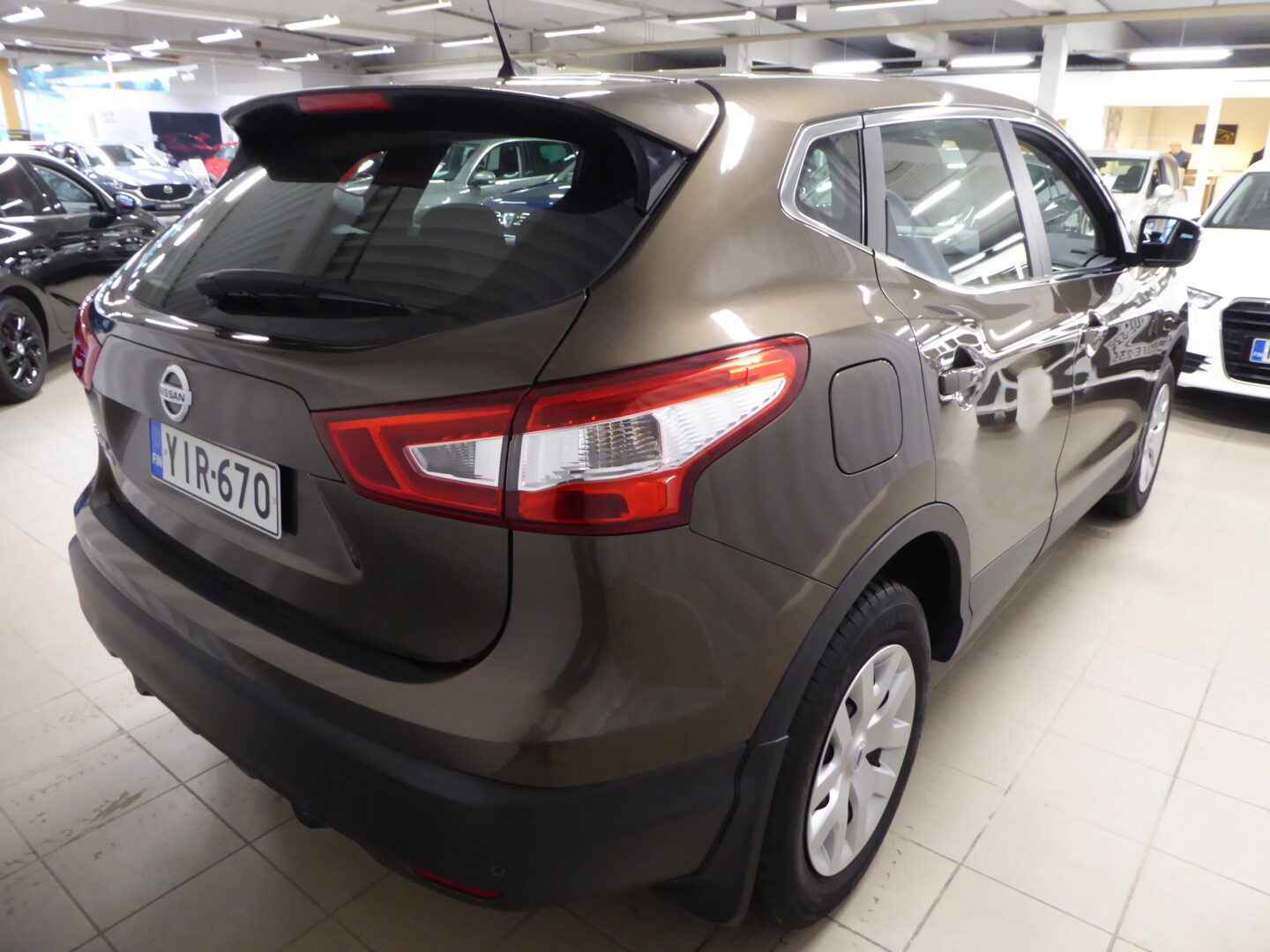NISSAN QASHQAI 1,2L 2WD 6M/T Visia