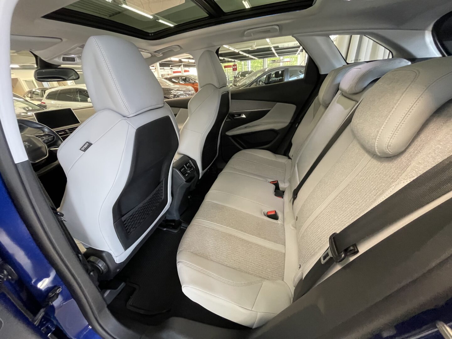 PEUGEOT 3008 Allure PureTech 130