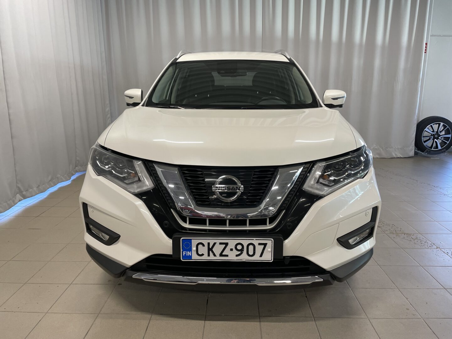 NISSAN X-TRAIL dCi 177 4WD Xtronic 5 seats Business 360