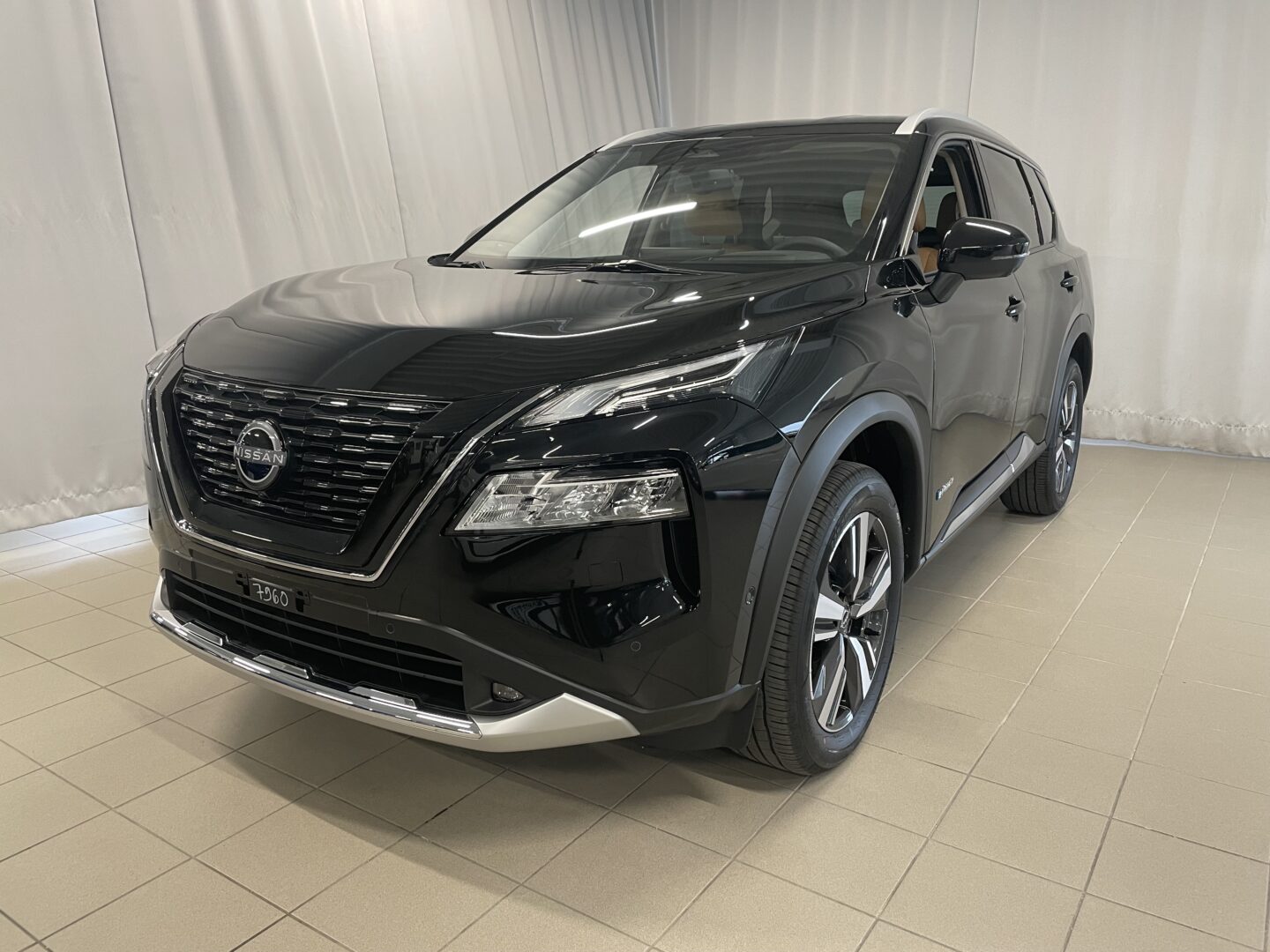 NISSAN X-TRAIL e-4orce 5ST Tekna BOSE