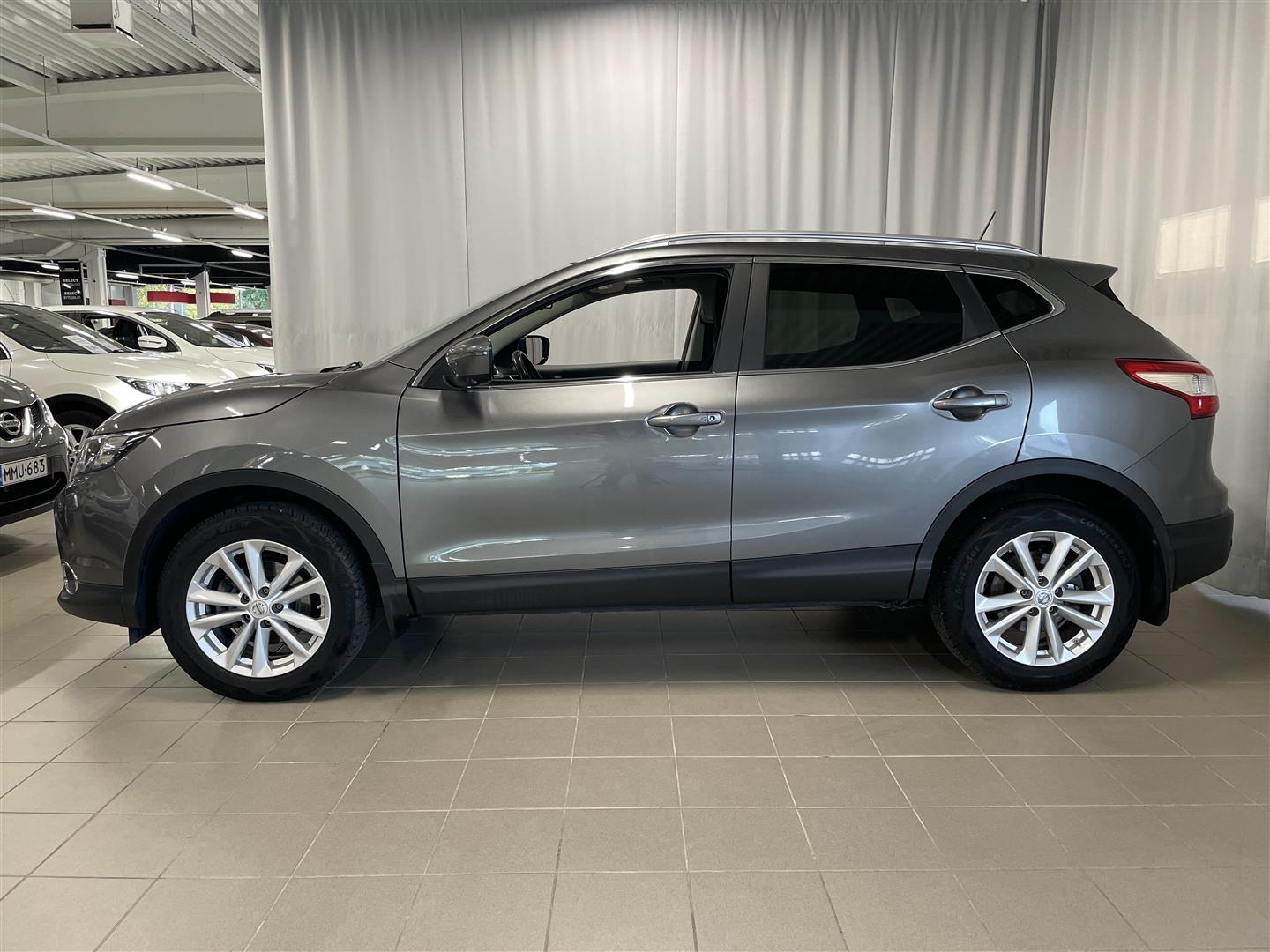 NISSAN QASHQAI DIG-T 115 N-Connecta 2WD Xtronic Design Pack