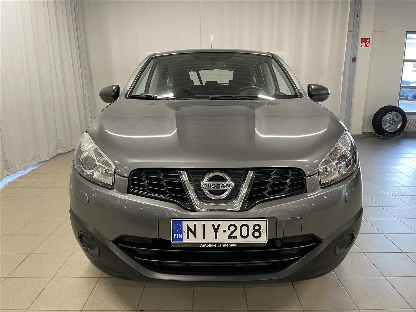 NISSAN QASHQAI 1,6L Stop / Start System Select Edition 2WD 5M/T