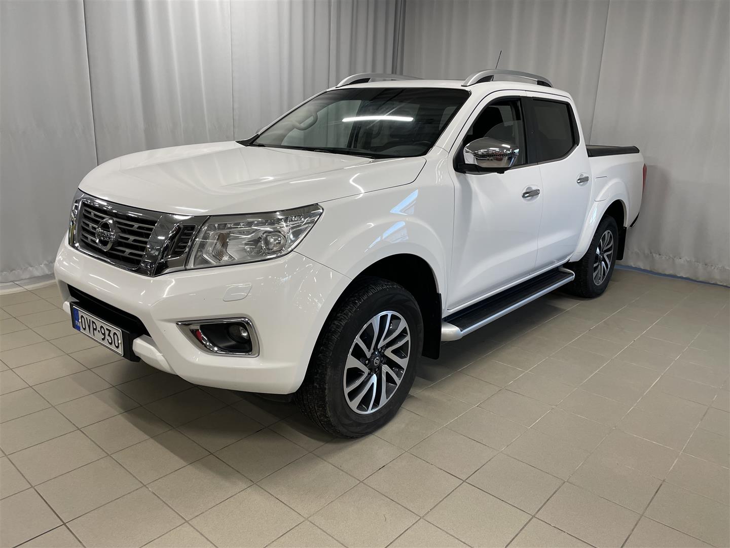 NISSAN Navara Double Cab 2,3 dCi EURO6 190hp AT Tekna Sunroof, Leather