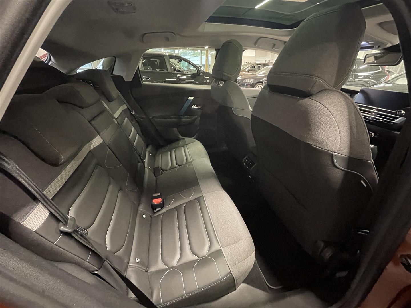 CITROËN C4 Full Electric 136 Shine Comfort Selection 50 kWh Automaatti