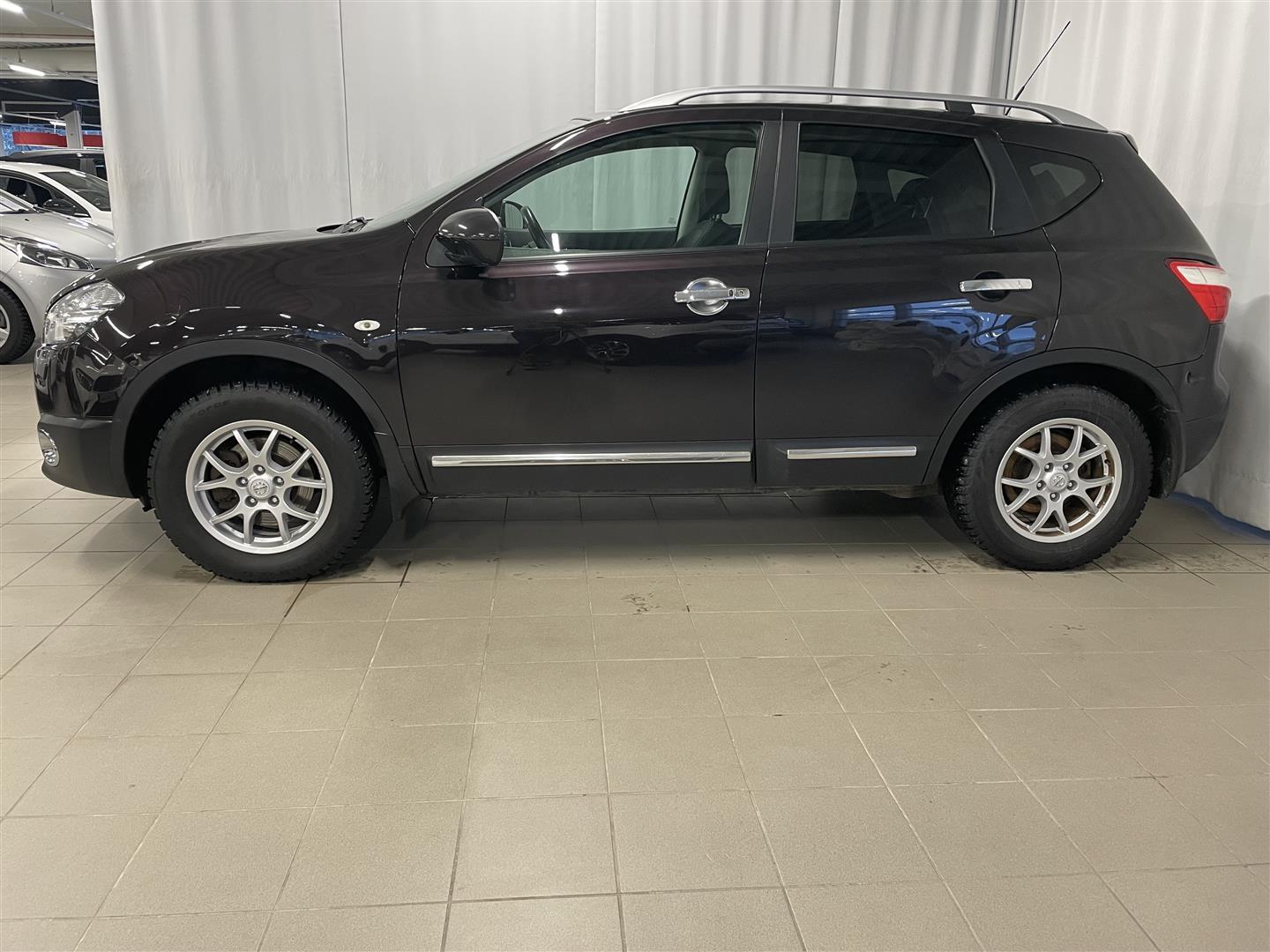 NISSAN QASHQAI 1,6L Tekna 2WD CVT 17''