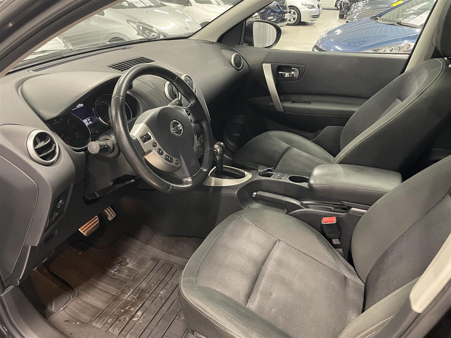 NISSAN QASHQAI 1,6L Tekna 2WD CVT 17''