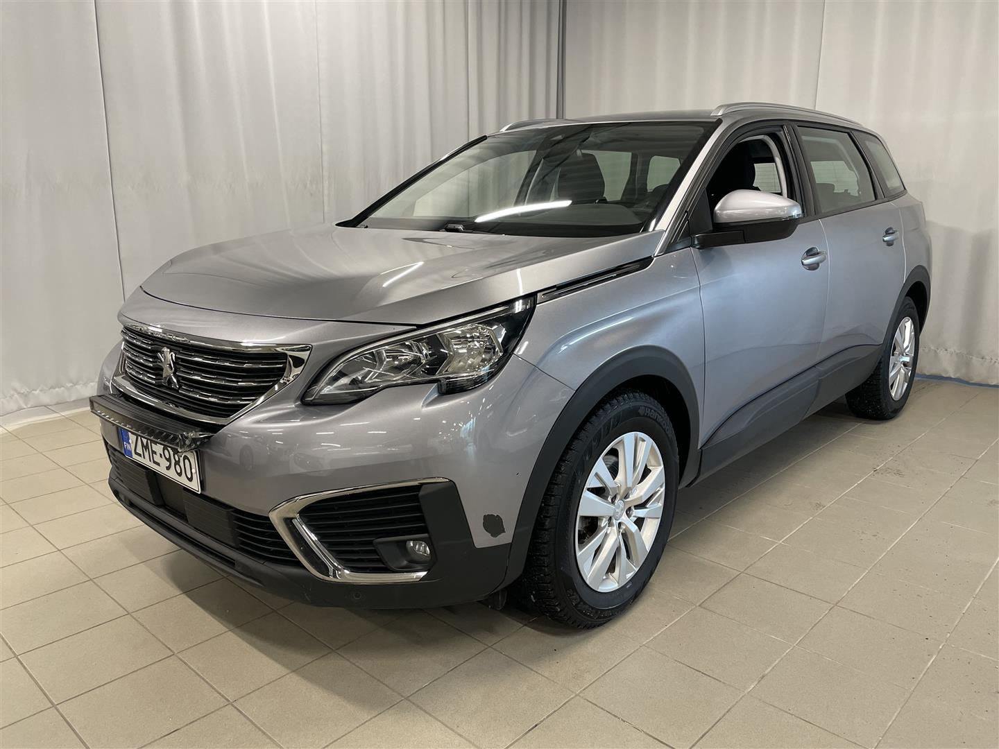 PEUGEOT 5008 Active BlueHDi 130 EAT8-automaatti