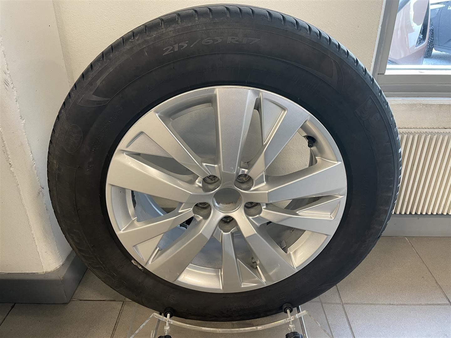 PEUGEOT 5008 Active BlueHDi 130 EAT8-automaatti