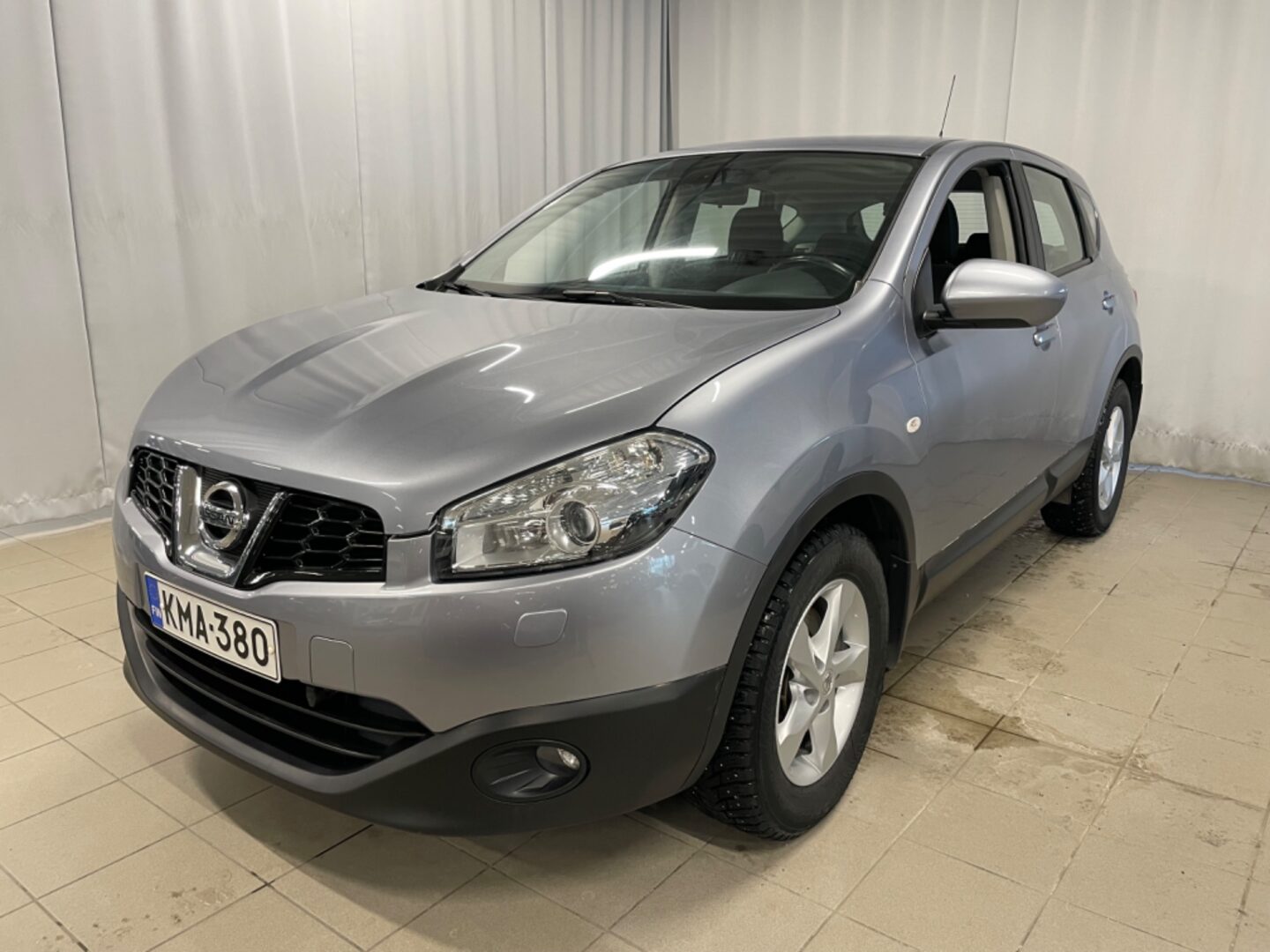 Nissan Qashqai 1,6L Stop / Start System Acenta 2WD 5M/T Connect