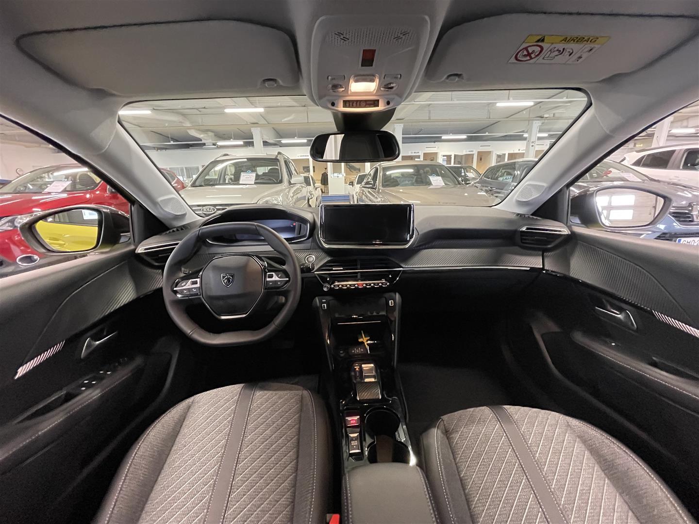 Peugeot e-208 Allure Launch Edition  51 kWh 156 Automaatti korko 0,9%+kulut