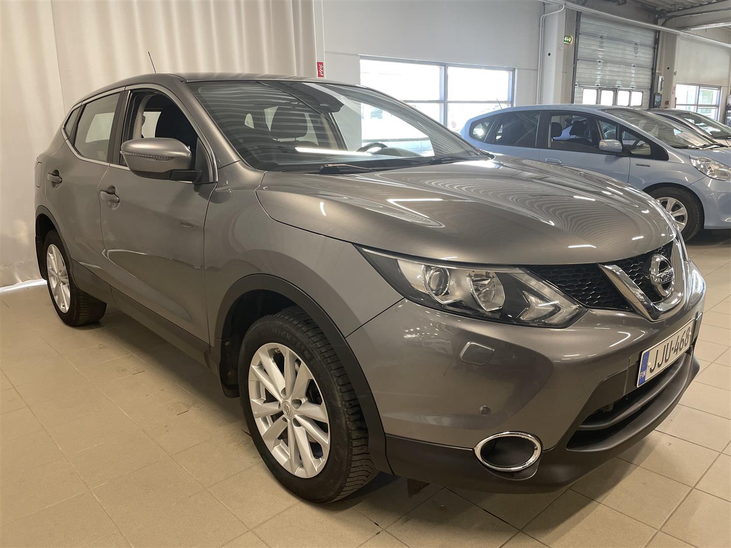 NISSAN QASHQAI DIG-T 115 Acenta 2WD 6M/T Safety Pack