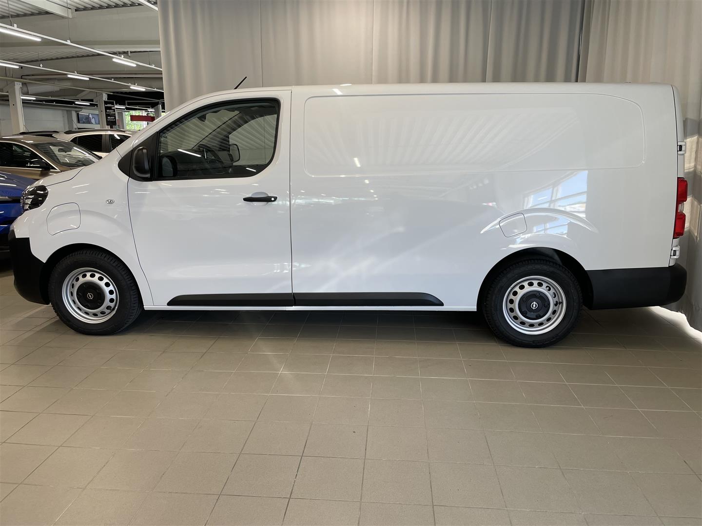 Opel Vivaro Vivaro 136 automaatti 75 kWh L First edition Korko 2,9%+kulut